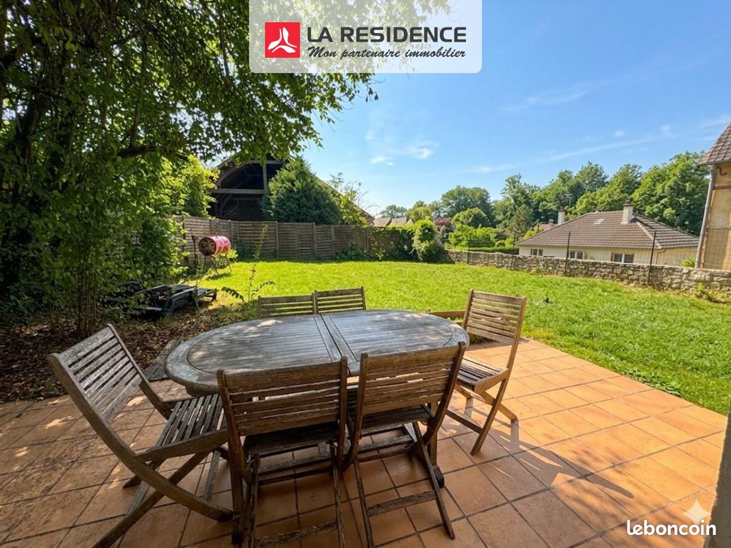 Appartement 4 pièces 110 m² · à Mareil-sur-Mauldre · 110 m² · 270 000 €