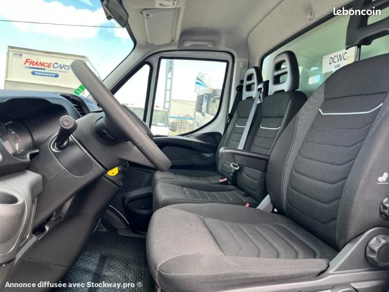 Iveco Daily CAISSE LABBE HAYON DEFLECTEUR TOIT POLYESTER 35C16H 3.0 (image 10)