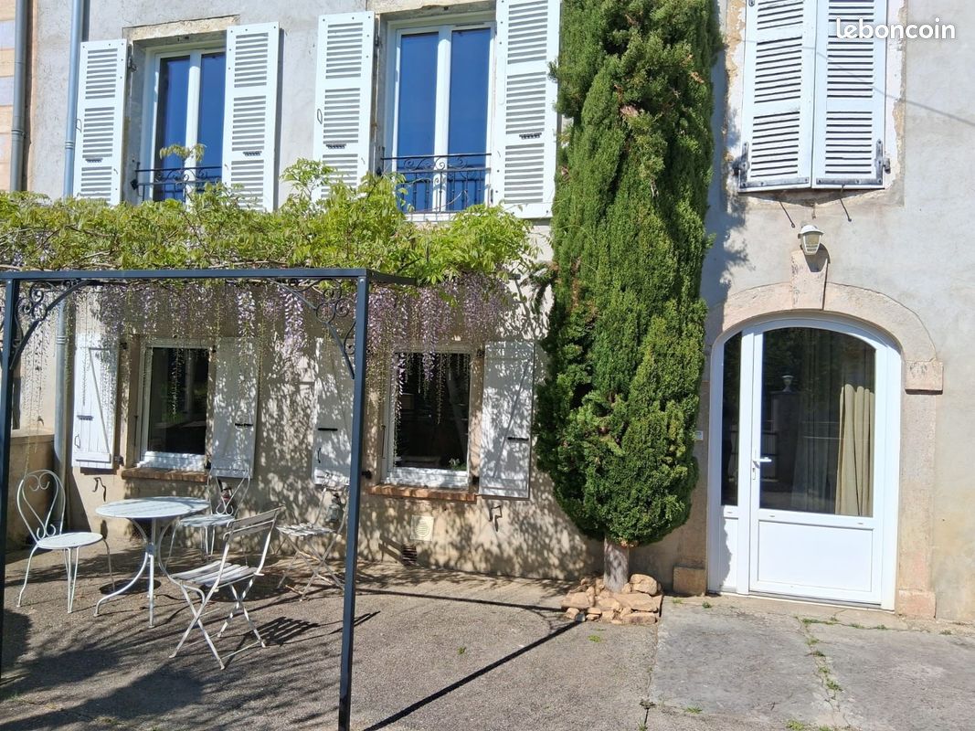 Maison 6 pièces 227 m² · à Villereversure · 227 m² · 297 000 €