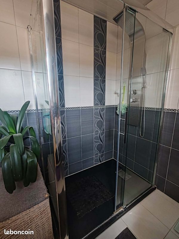 Maison 5 pièces 101 m² · à Bobital · 101 m² · 259 500 €