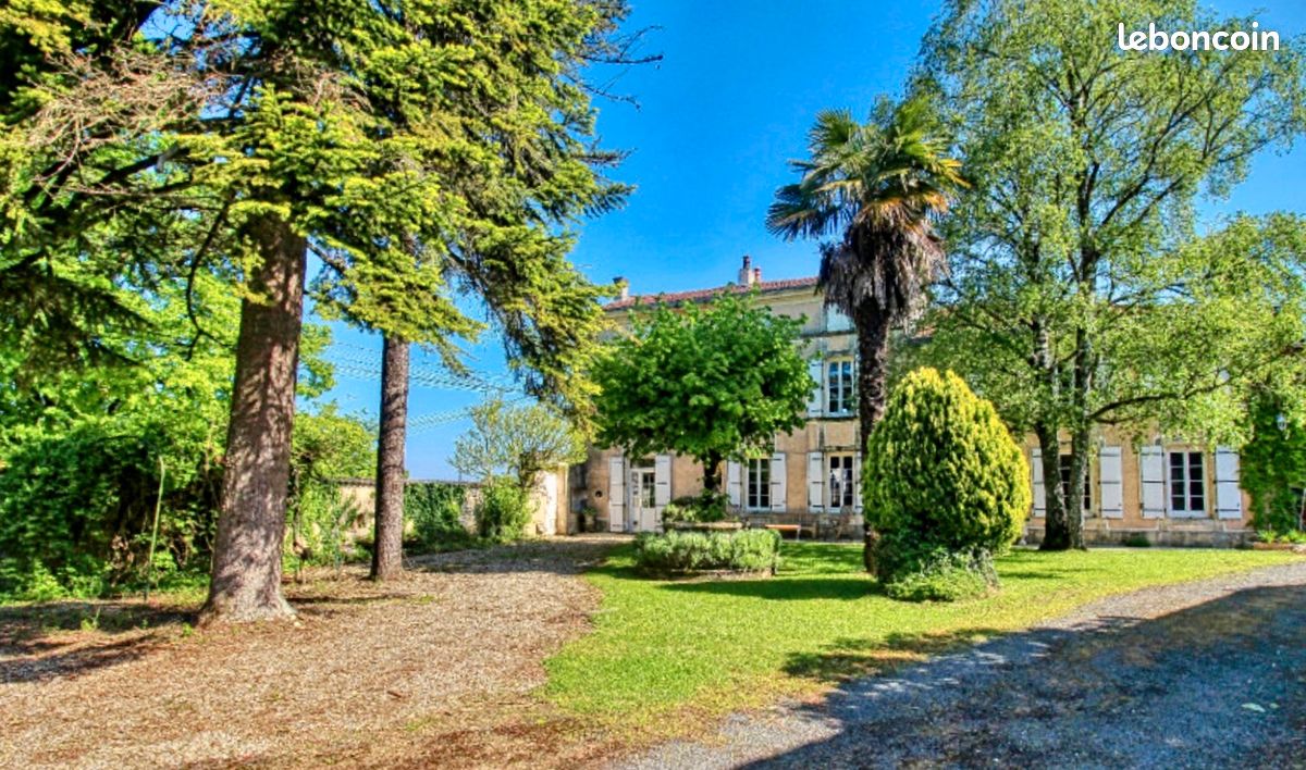 Maison 36 pièces 756 m² · à Vinax · 756 m² · 700 000 €