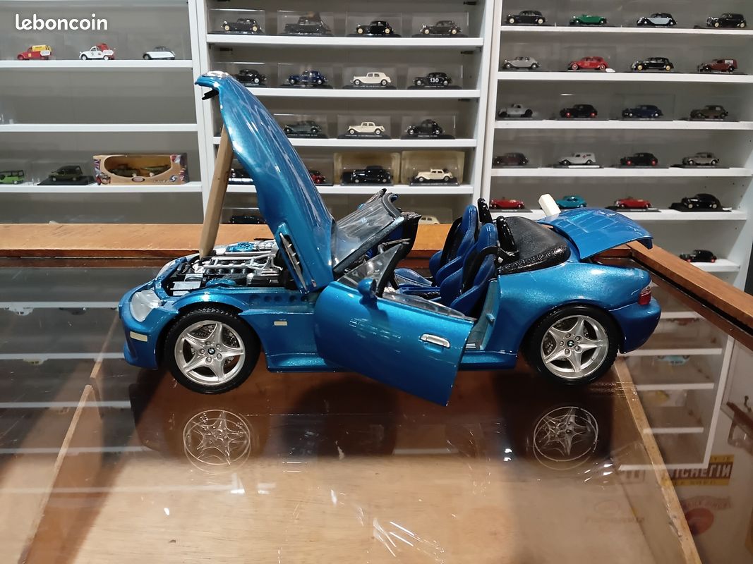 BMW M Z3 Roadster (1996) 1/18 Bburago (Gebraucht) in Niederweningen für