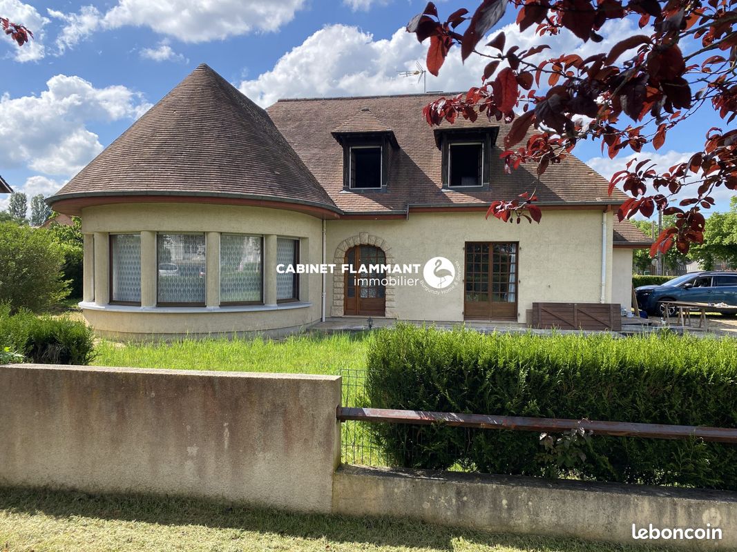 Maison 7 pièces 155 m² · à Venarey-les-Laumes · 155 m² · 275 000 €