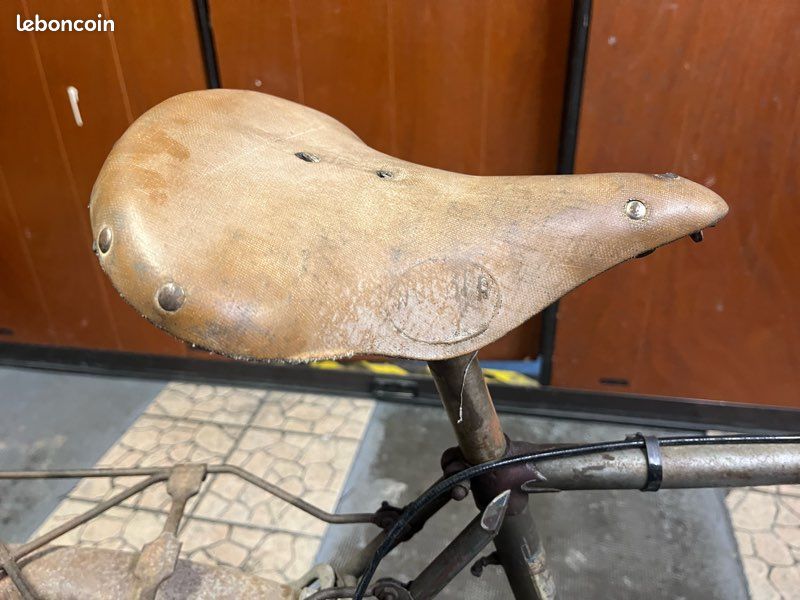 TRÈS ANCIEN INSIGNE de Vélo 1907 LA PEDALE EUR 15,00 - FR