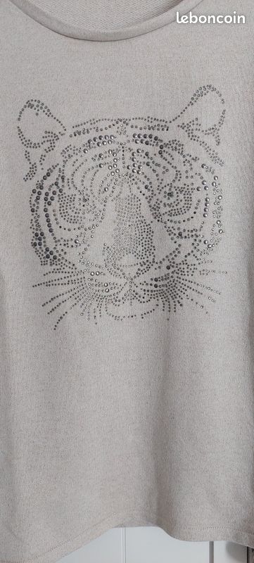 Pull manches courtes avec motifs tête de tigre en strass Vêtements
