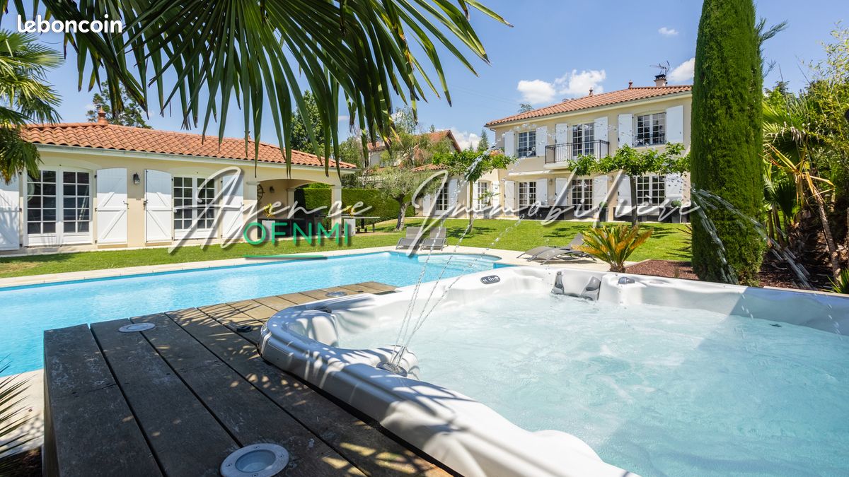 Maison 7 pièces 186 m² · à Saint-Bonnet-les-Oules · 186 m² · 790 000 €