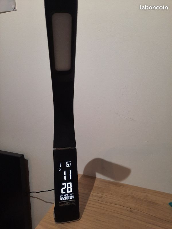 Lampe horloge de bureau (image 1)