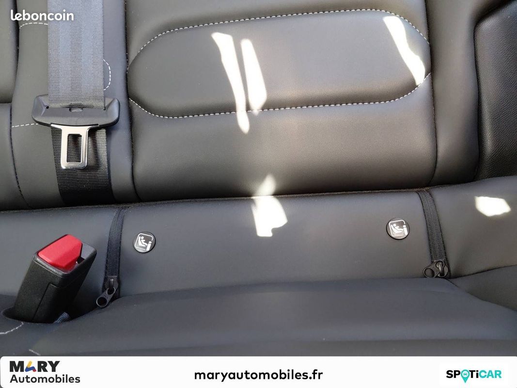 CITROEN C4 PureTech 130 S&S EAT8 Shine (image 25)
