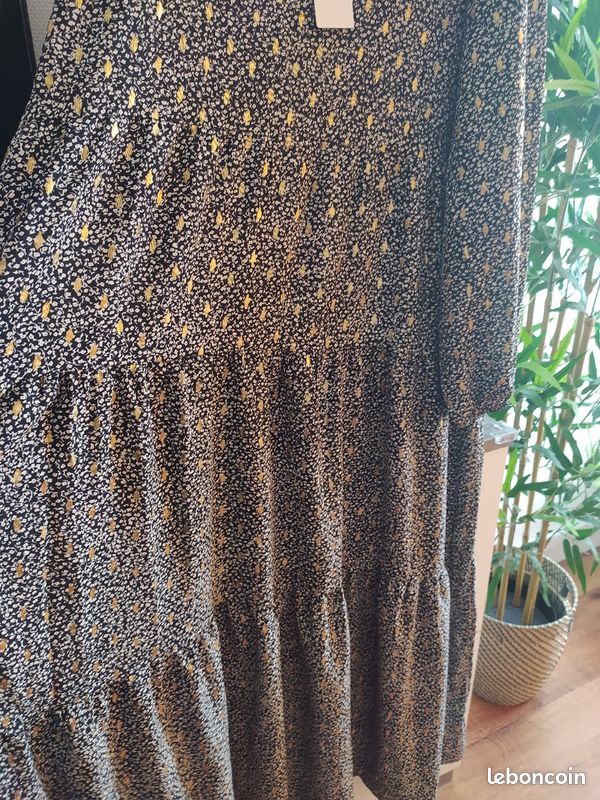Jolie robe toute neuve.longue, très confortable, (image 5)