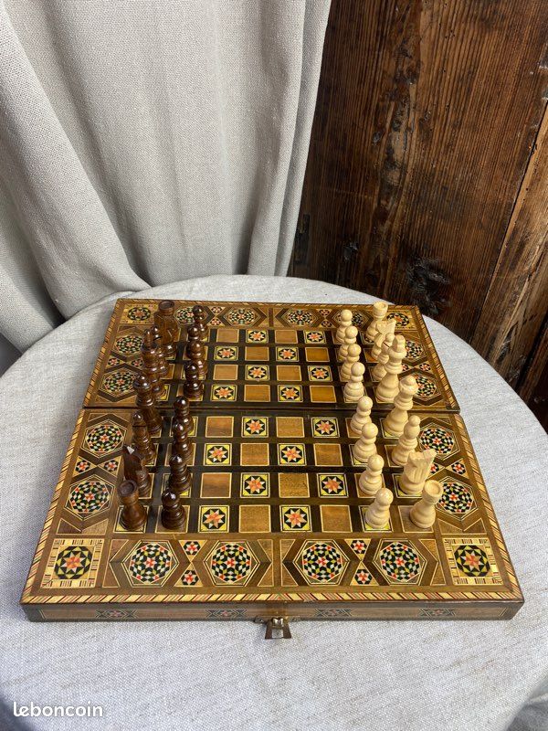 Plateau Backgammon Et échecs Réversible Artisanal - Marqueterie Persane