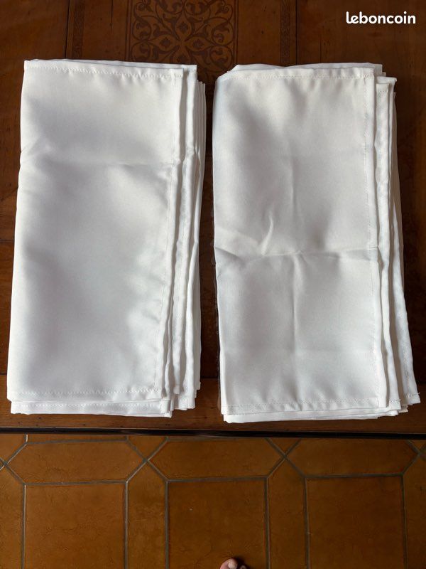 Serviettes de table blanches (image 2)