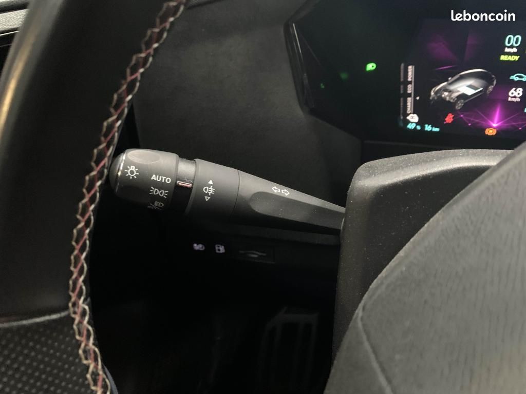 DS DS4 E-Tense - 225 Performance Line + / Caméra de recul/ CarPlay (image 26)