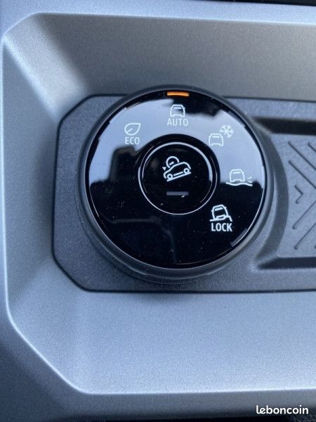 Dacia DUSTER 1.2 MILD HYBRID 130CH EXTREME 4X4 (image 5)