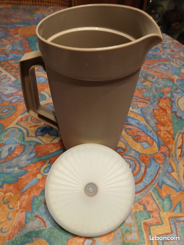 Pichet Tupperware Vintage - Marron - Plastique - Avec Poignée - Années 80/90