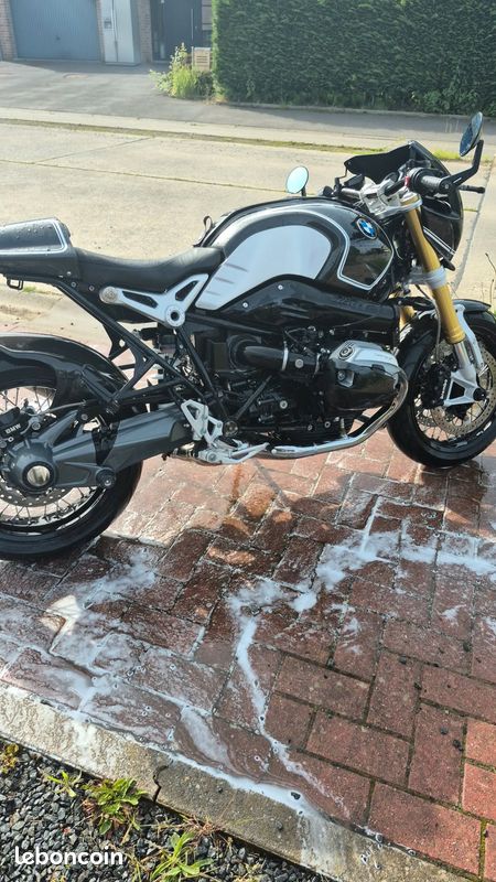 Rare bmw r nine t boxer design numérotée 25/90 - Motos