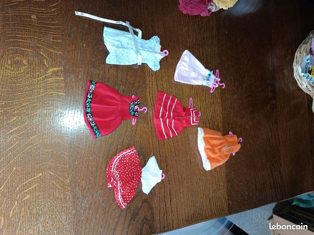 6 robes poupée Martine (image 14)