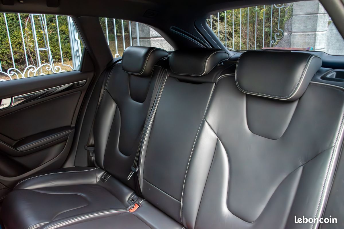 Audi RS4 Avant (B8) 4.2 TFSI V8 450ch *Châssis Sport Plus / Sièges électriques chauffants à mémoire / Différentiel quattro Sport / Feux dynamiques / Radars + Caméra (image 11)