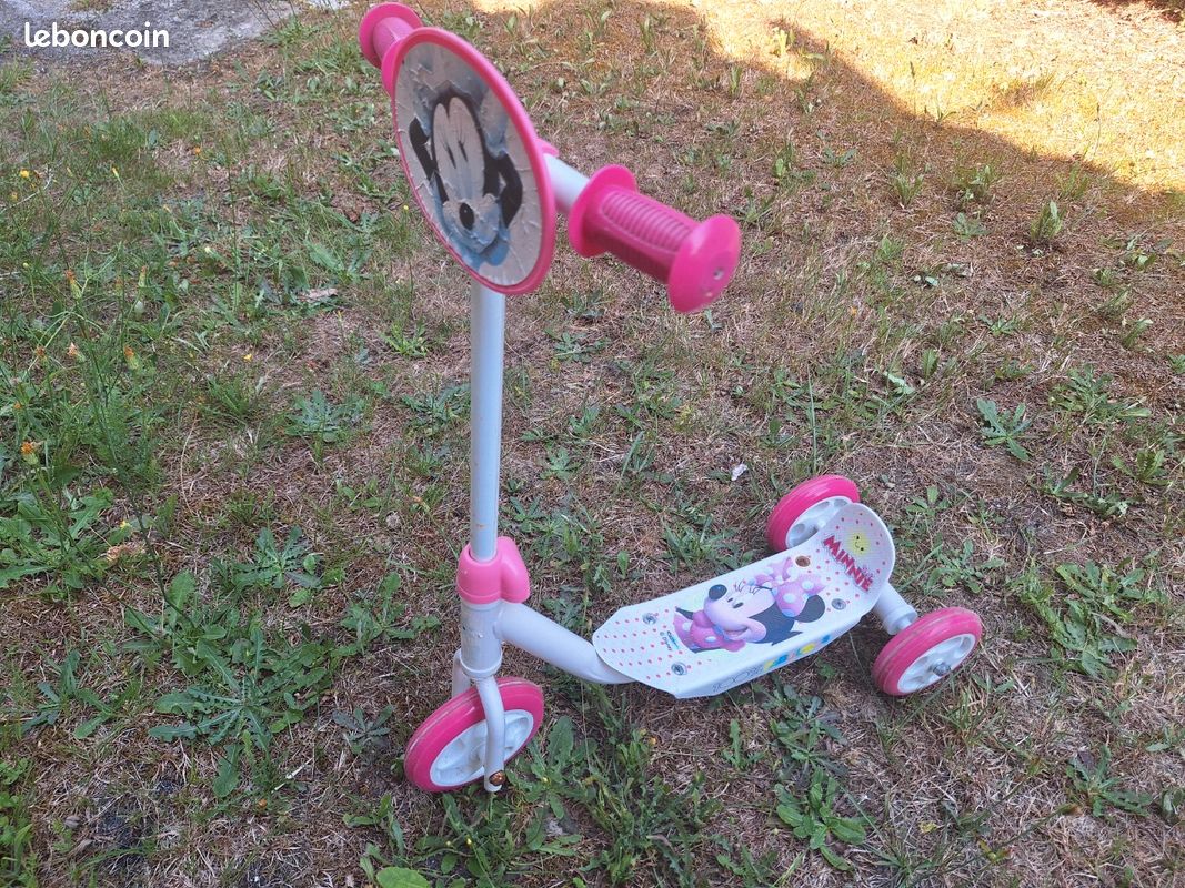 Trotinette Minnie (image 1)