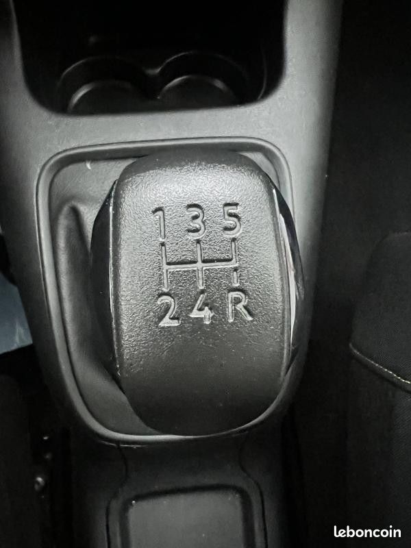 Citroën C3 III 1.5 BlueHDi 100ch Feel Business (image 19)
