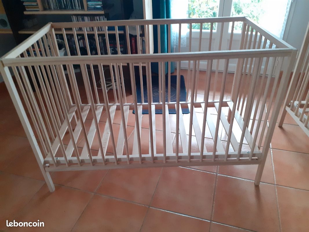 Lit bébé (image 1)