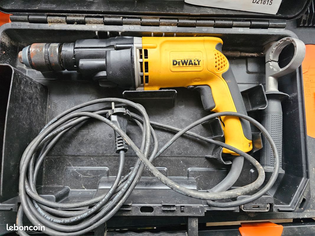 Perceuse à percussion DeWALT D21805 avec coffret (image 1)