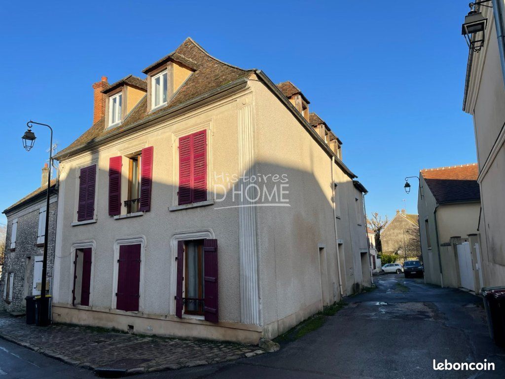 Immeuble 12 pièces 222 m² · à Rozay-en-Brie · 222 m² · 325 000 €