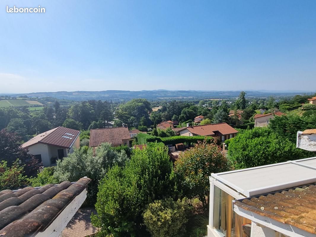Maison 7 pièces 166 m² · à Lissieu · 166 m² · 580 000 €
