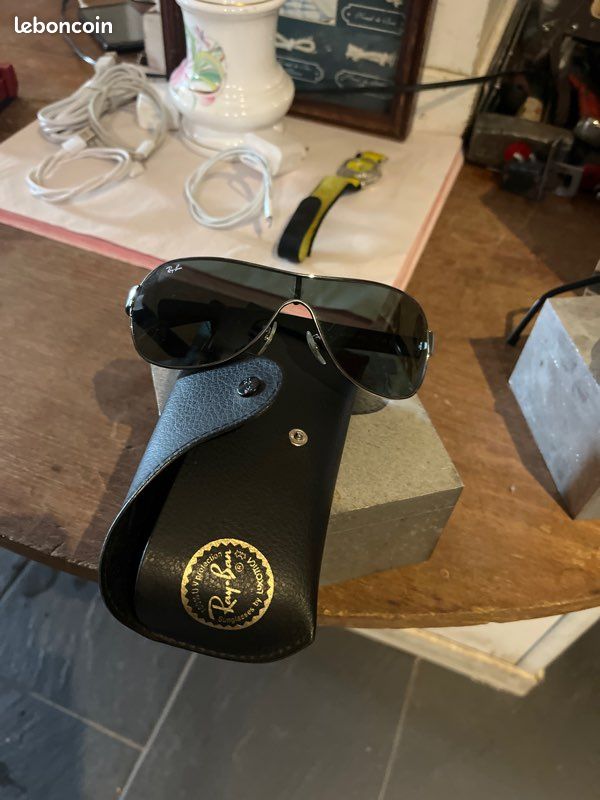 Vend paire lunette de ray ban (image 1)