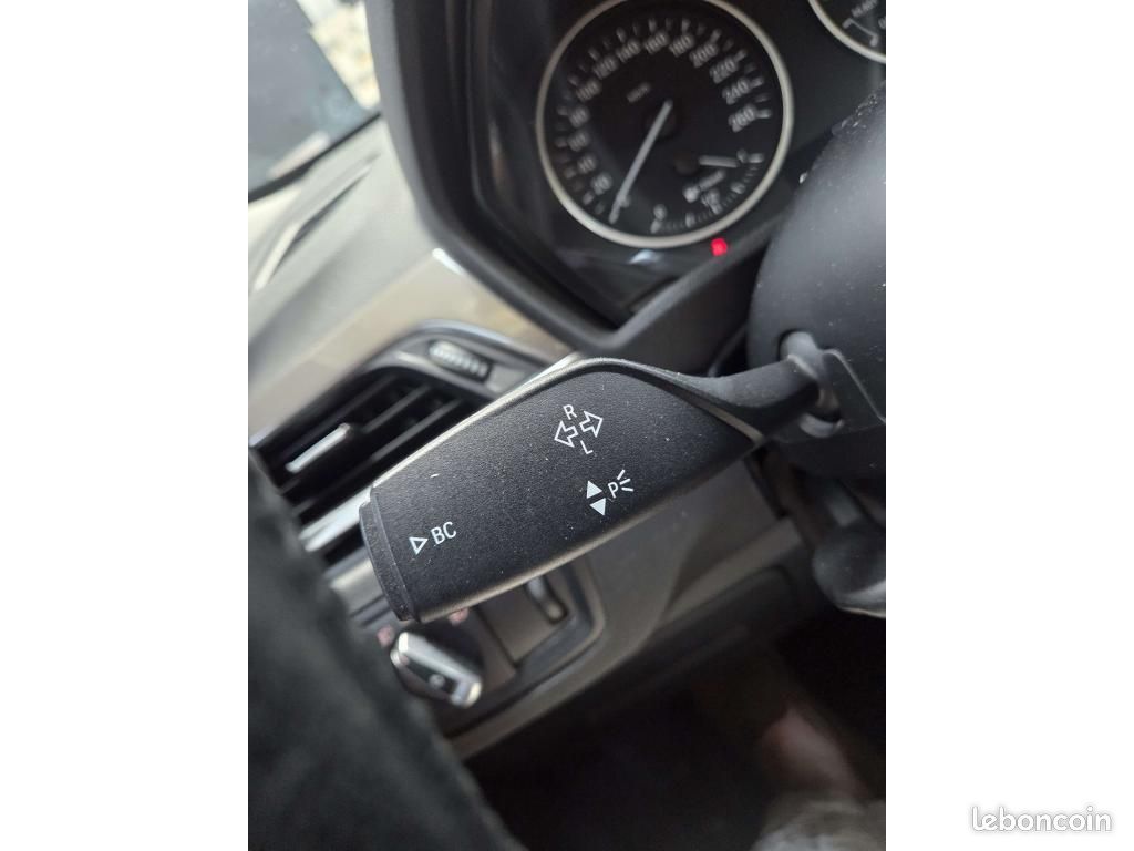 BMW X1 sDrive 18d - BVA Sport F48 xLine (image 25)