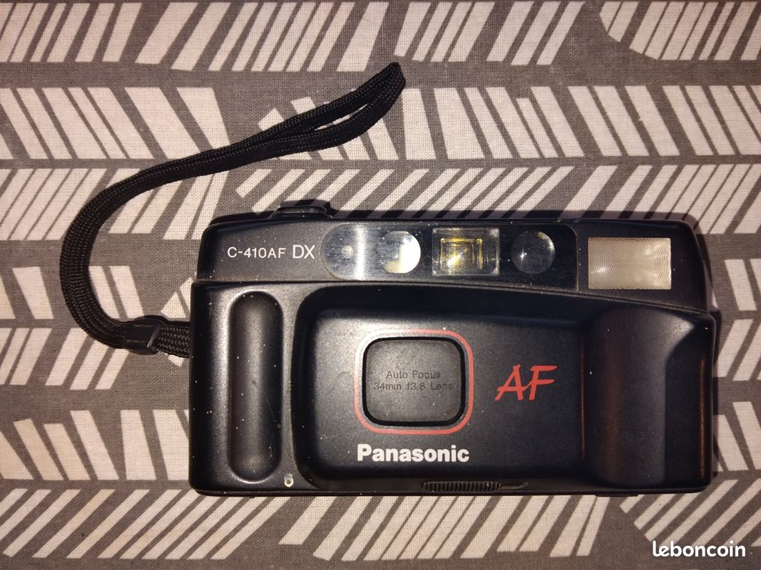Panasonic C-300EF 35mm Point & Shoot Film Camera Rare Red Version