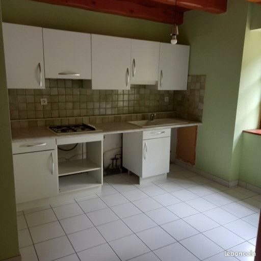 Appartement 4 pièces 90 m² · à Saint-Martin-de-Valamas · 90 m² · 550 €/mois