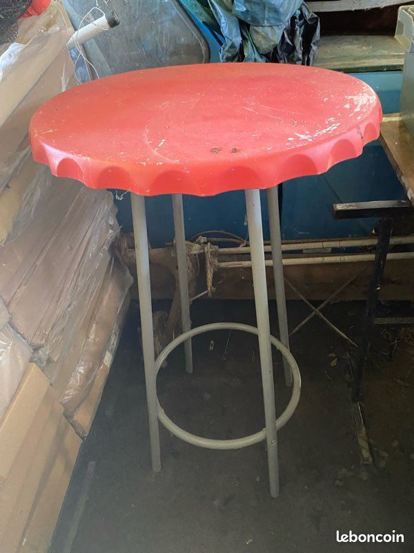 Table de bar à relooker (image 1)