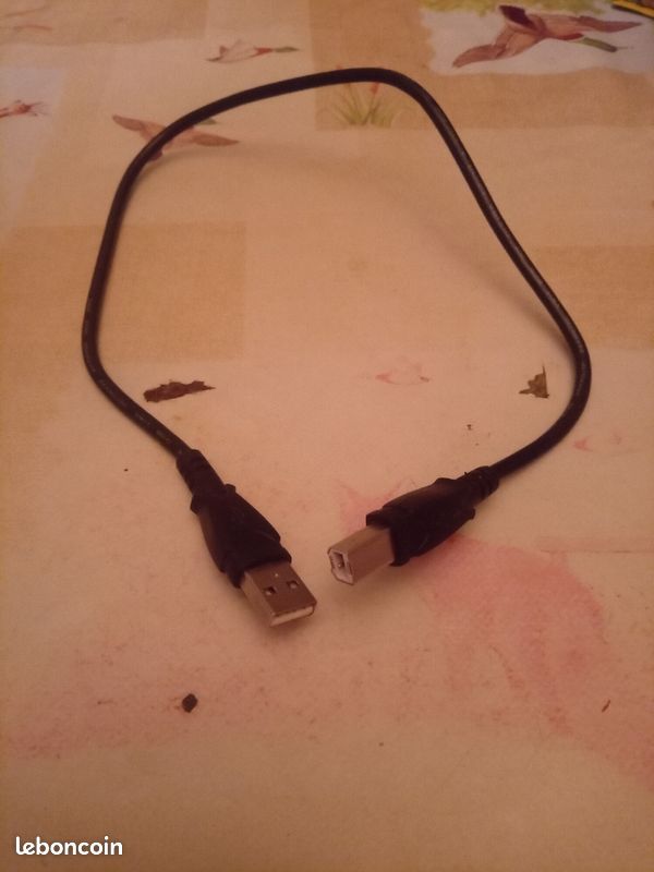 Câble USB (image 1)
