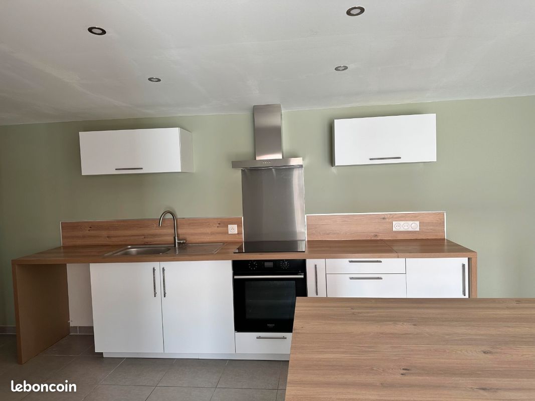 Maison 4 pièces 103 m² · à Bailleul · 103 m² · 880 €/mois