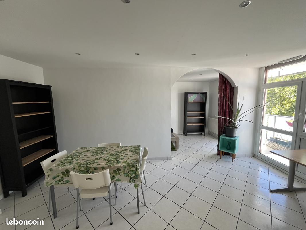 Appartement 4 pièces 67 m² · à Oullins-Pierre-Bénite · 67 m² · 980 €/mois
