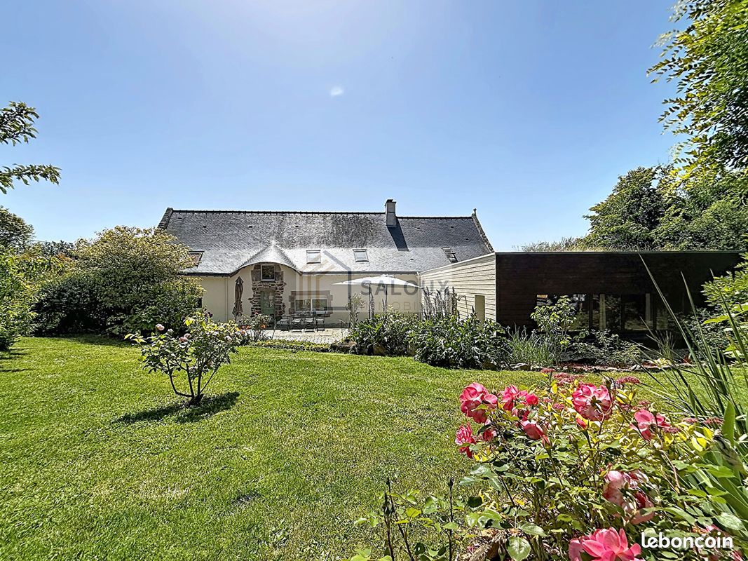 Maison 7 pièces 240 m² · à Ambon · 240 m² · 643 560 €