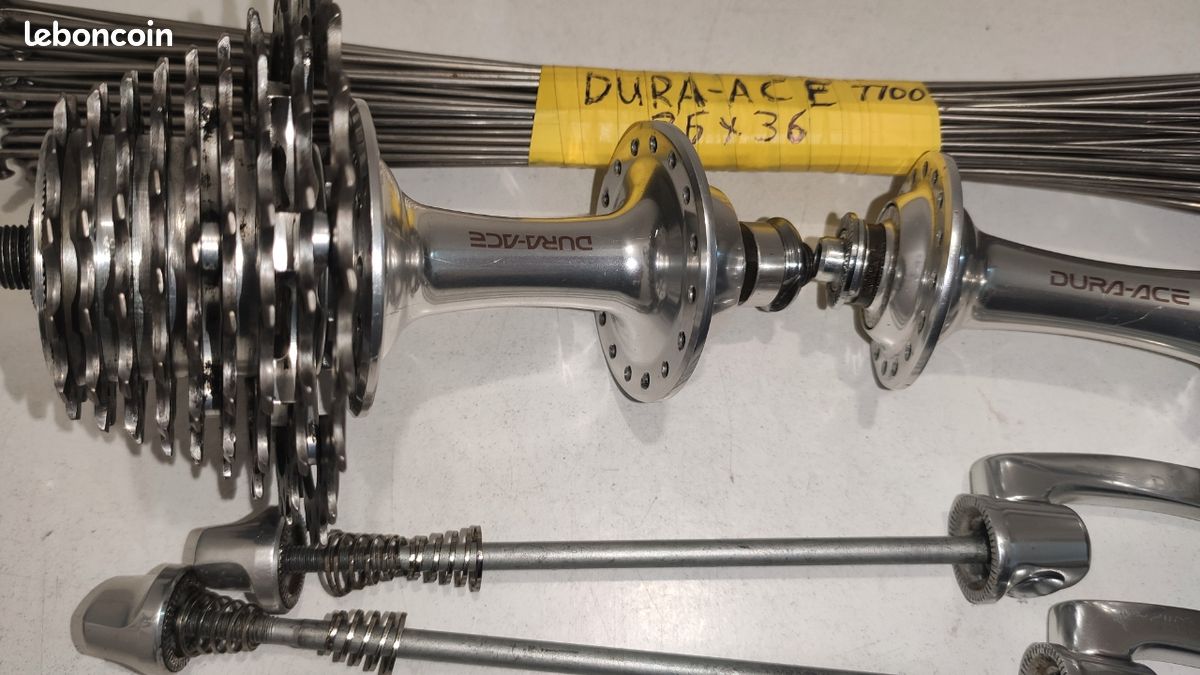 Cassette Shimano Dura Ace CS-7700 – 9 Vitesses, 12-23 Dents (Occasion, Bon État)