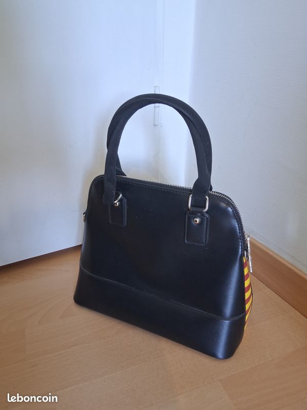 Sac à main Harry Potter Poudlard noir rayures rouges et jaunes (image 4)