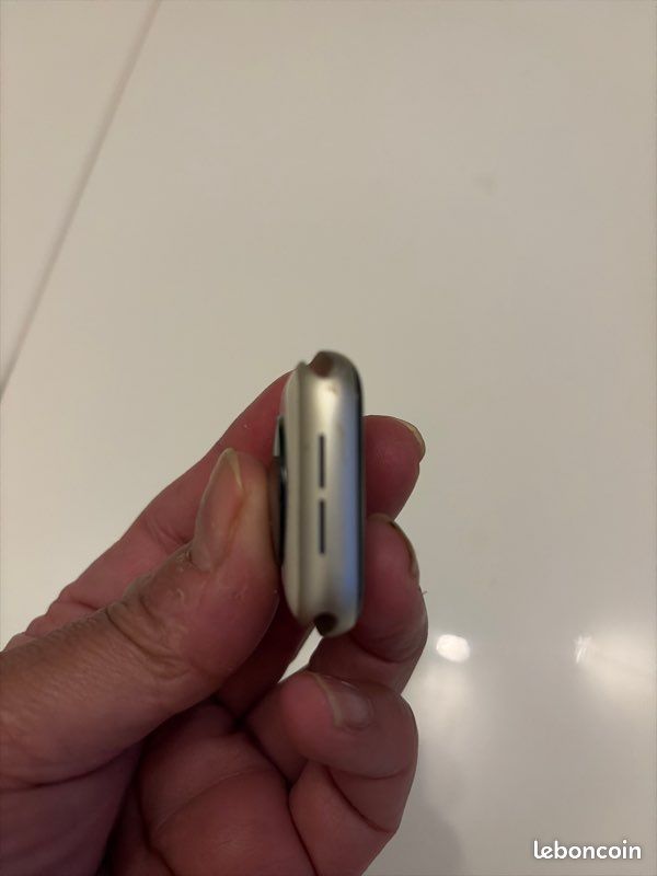 Apple Watch (image 2)