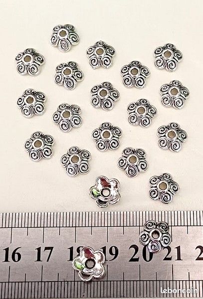 20 Perles caps calotte coupelle _ Fleur 10X3,6mm _ Apprêts création bijoux _ A114 (image 2)