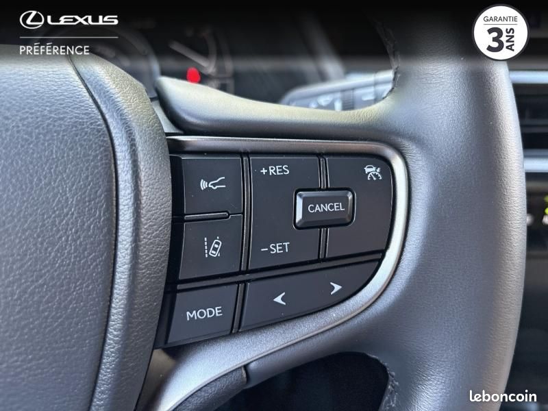 Lexus UX 250h 2WD (image 9)