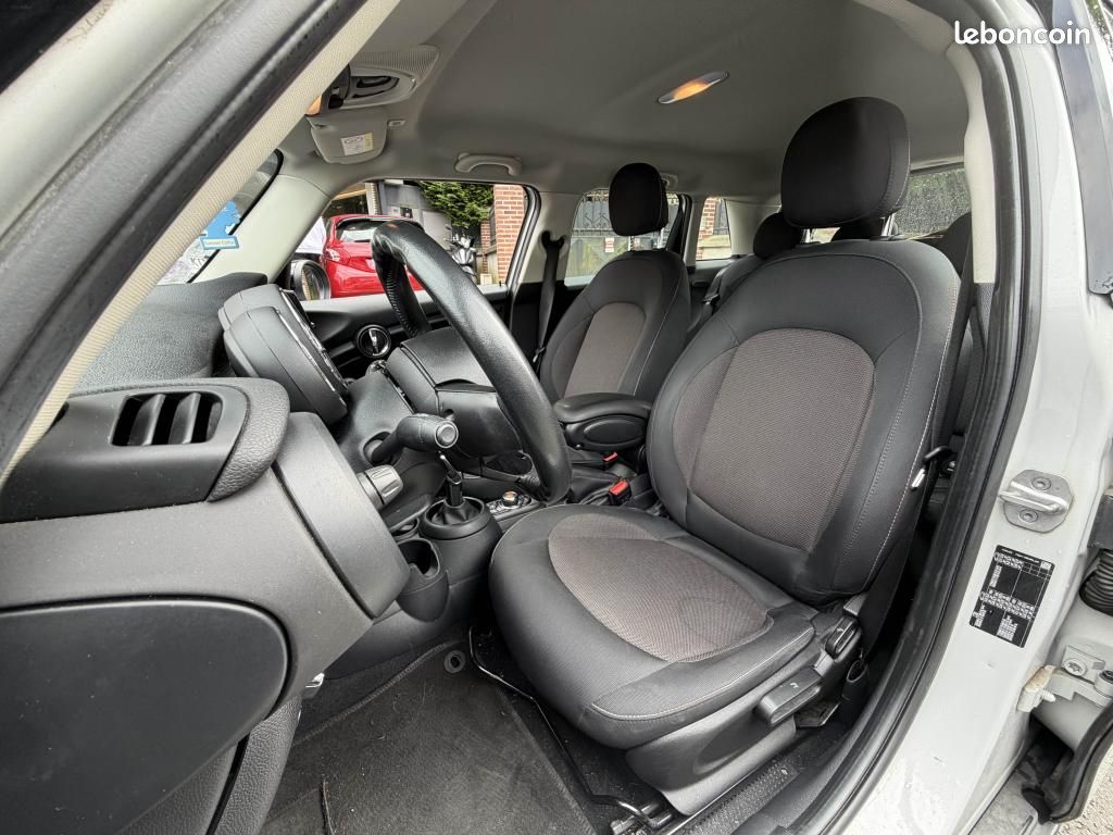 MINI MINI 1.5i 136CH BVA 5P F55 LCI Cooper Business Design PHASE 2 / Caméra / CarPlay (image 13)