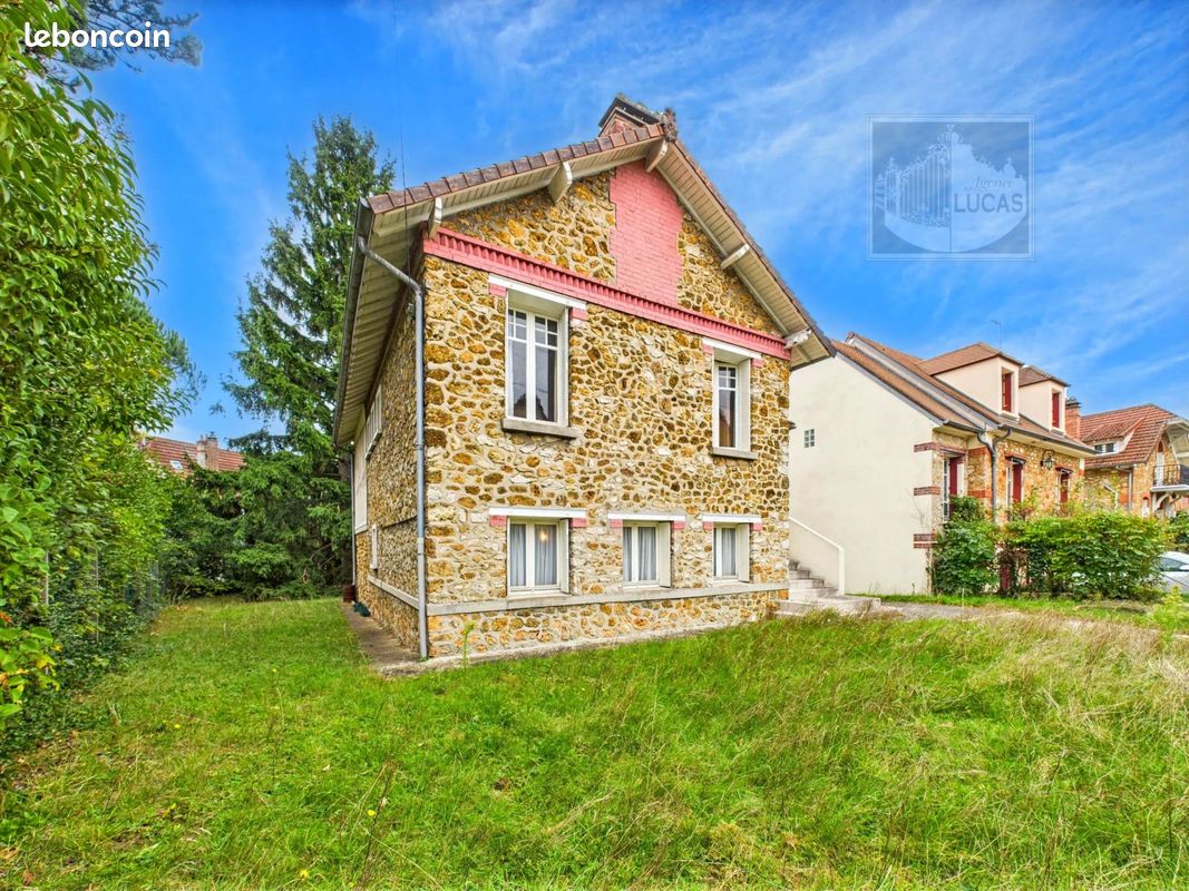 Maison 6 pièces 135 m² · à Verrières-le-Buisson · 135 m² · 596 000 €