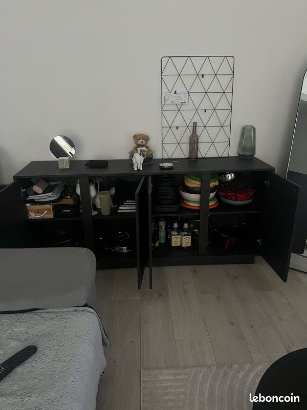 Buffet marbré (image 2)