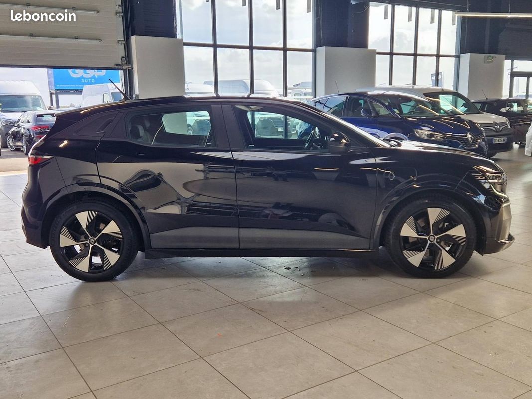 Renault Megane E-Tech Electric EV60 220ch Equilibre super charge -B (image 4)