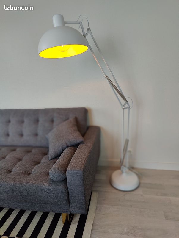 Lampadaire articulé métal blanc (image 1)