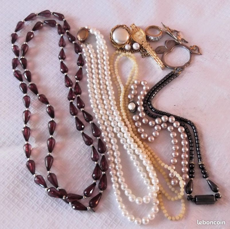 Lot de bijoux fantaisie anciens et vintages 11 pieces (image 12)