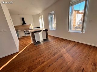 Appartement 3 pièces 57 m² · à Montélimar · 57 m² · 830 €/mois
