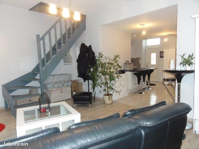 Appartement 4 pièces 83 m² · à Le Creusot · 83 m² · 600 €