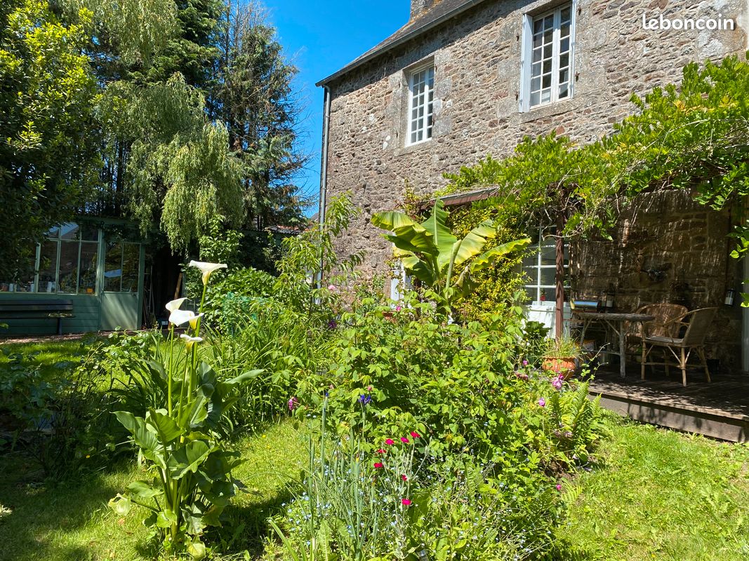 Maison 4 pièces 140 m² · à Glomel · 140 m² · 183 000 €
